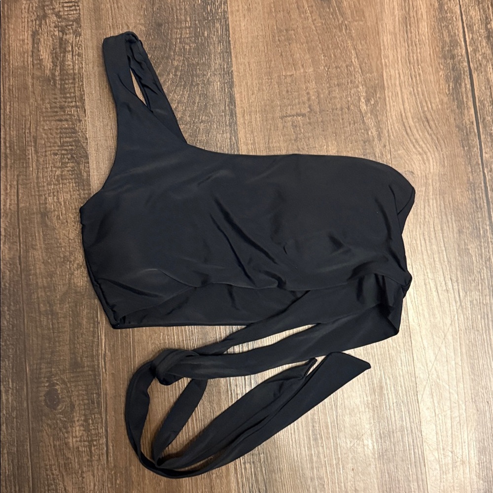 One Shoulder Black Bikini - Picture 2 of 7